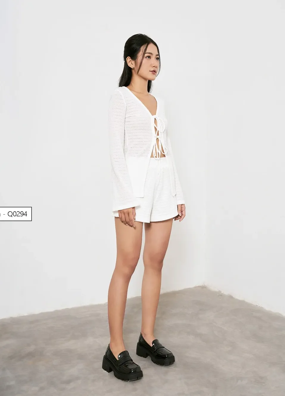 Dottie White Cotton Short Q0294 - Gu Fashion | Vietnam Fashion Store
