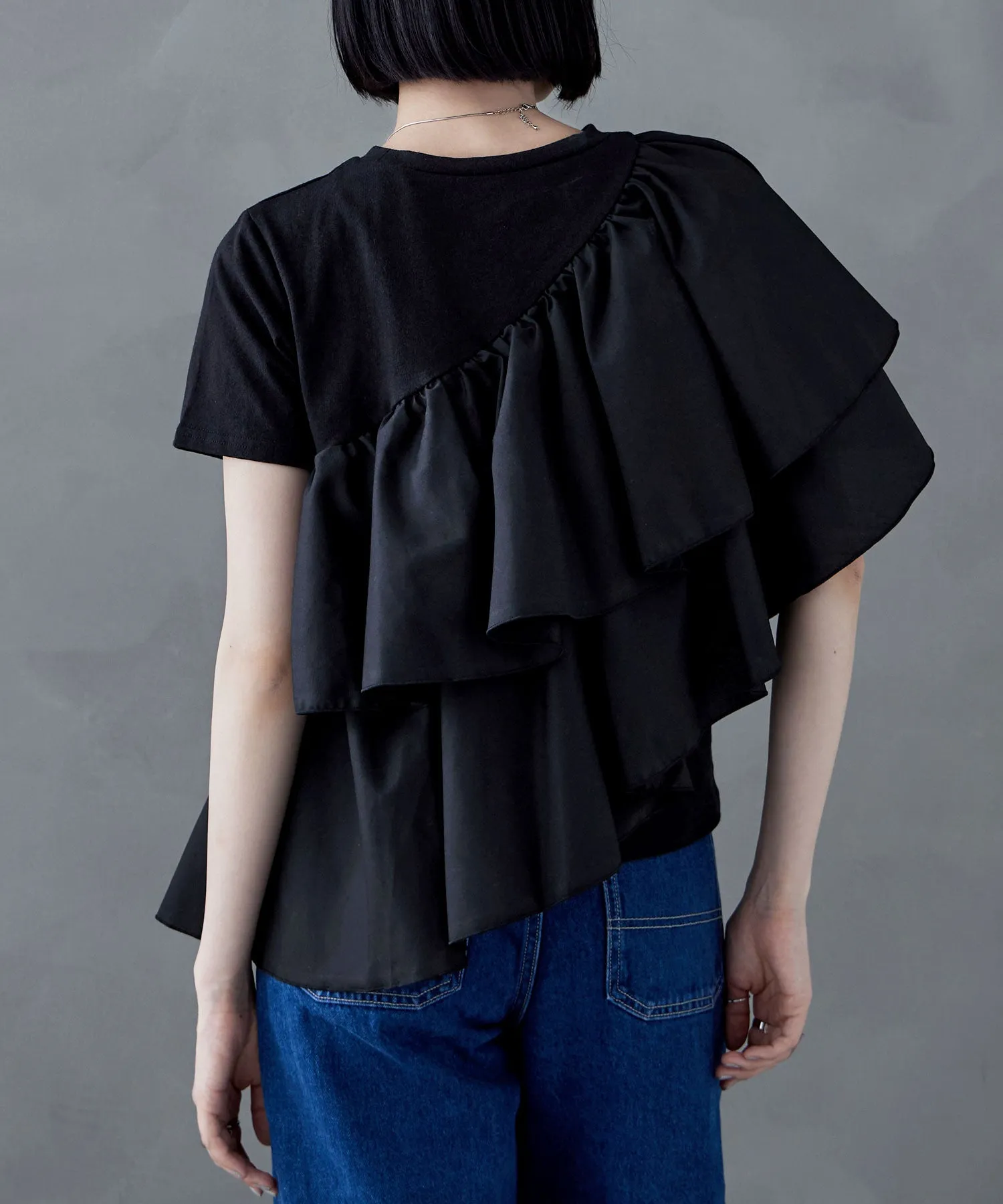 Frills asymmetric tops