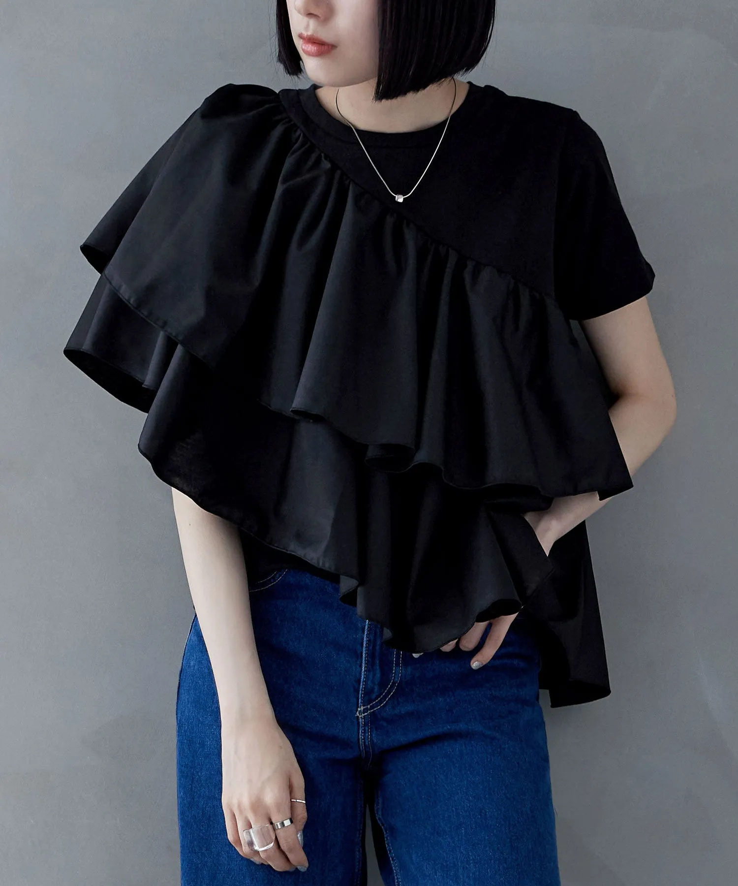 Frills asymmetric tops