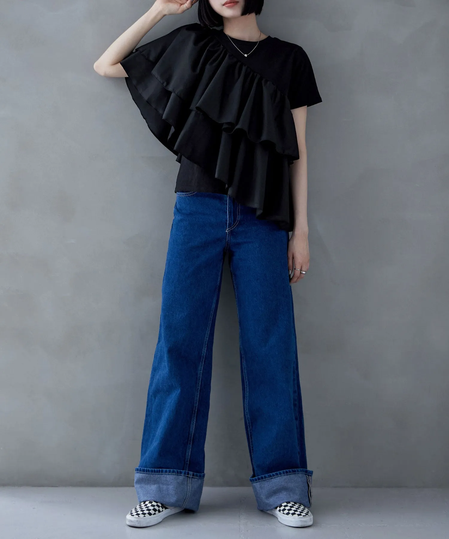 Frills asymmetric tops