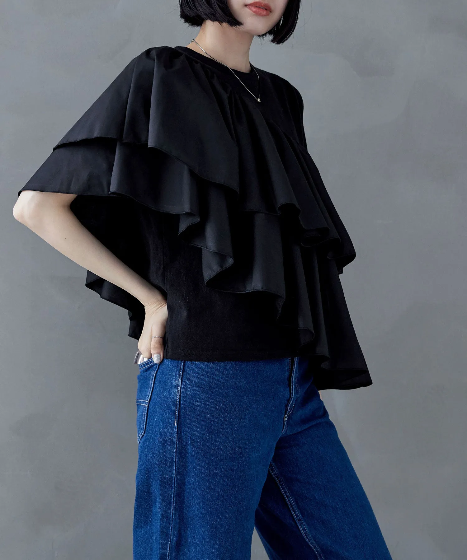 Frills asymmetric tops