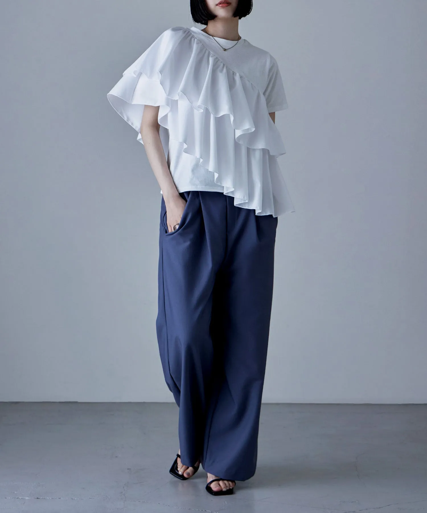 Frills asymmetric tops