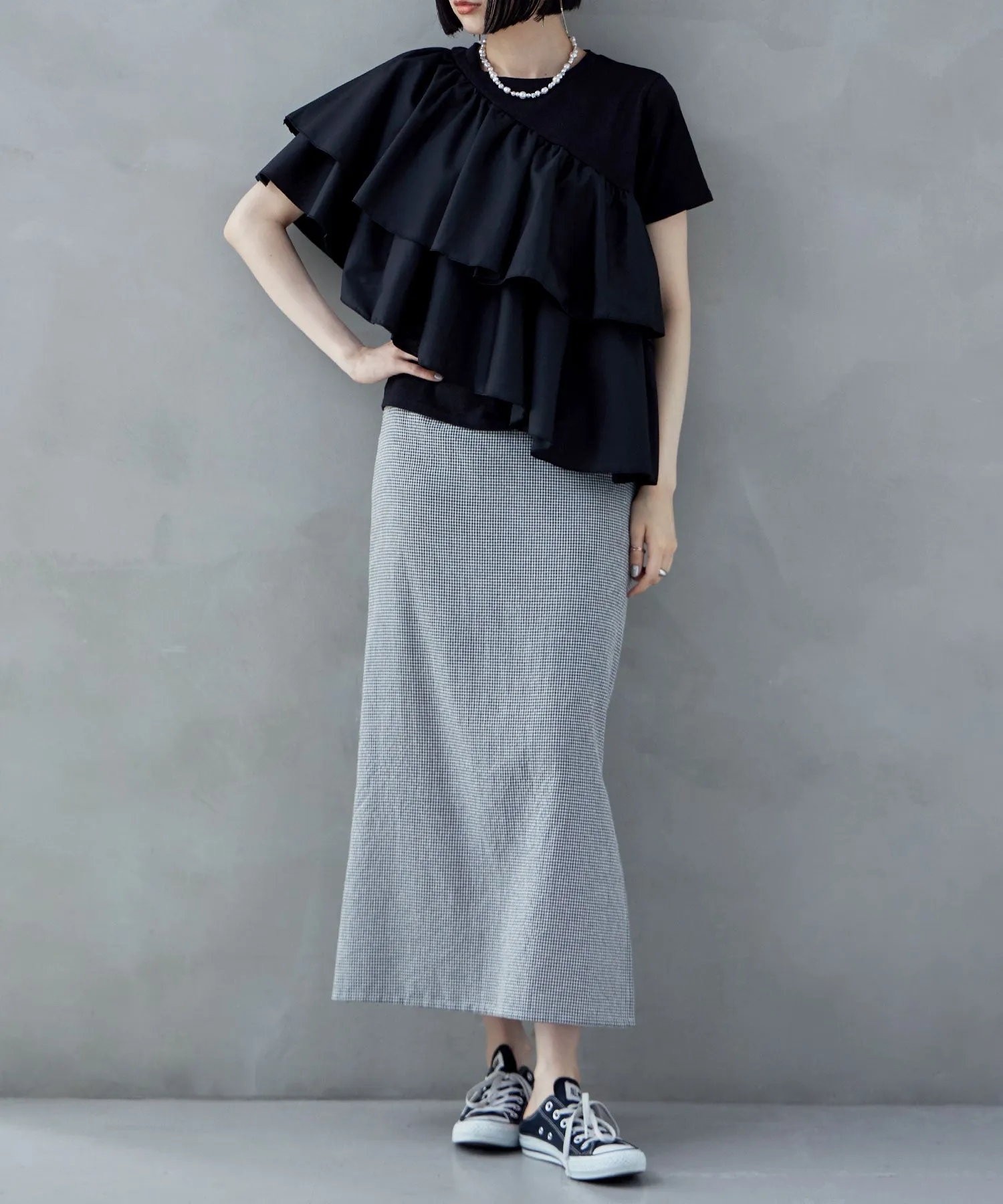 Frills asymmetric tops