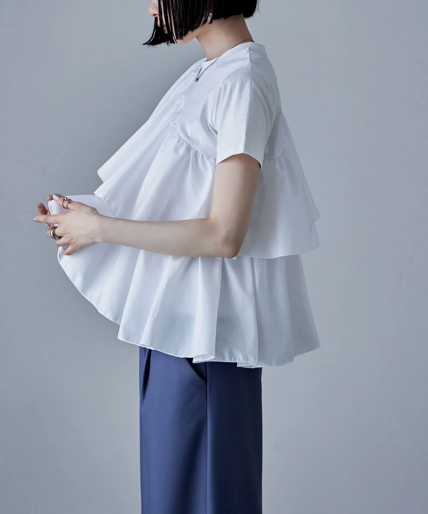 Frills asymmetric tops