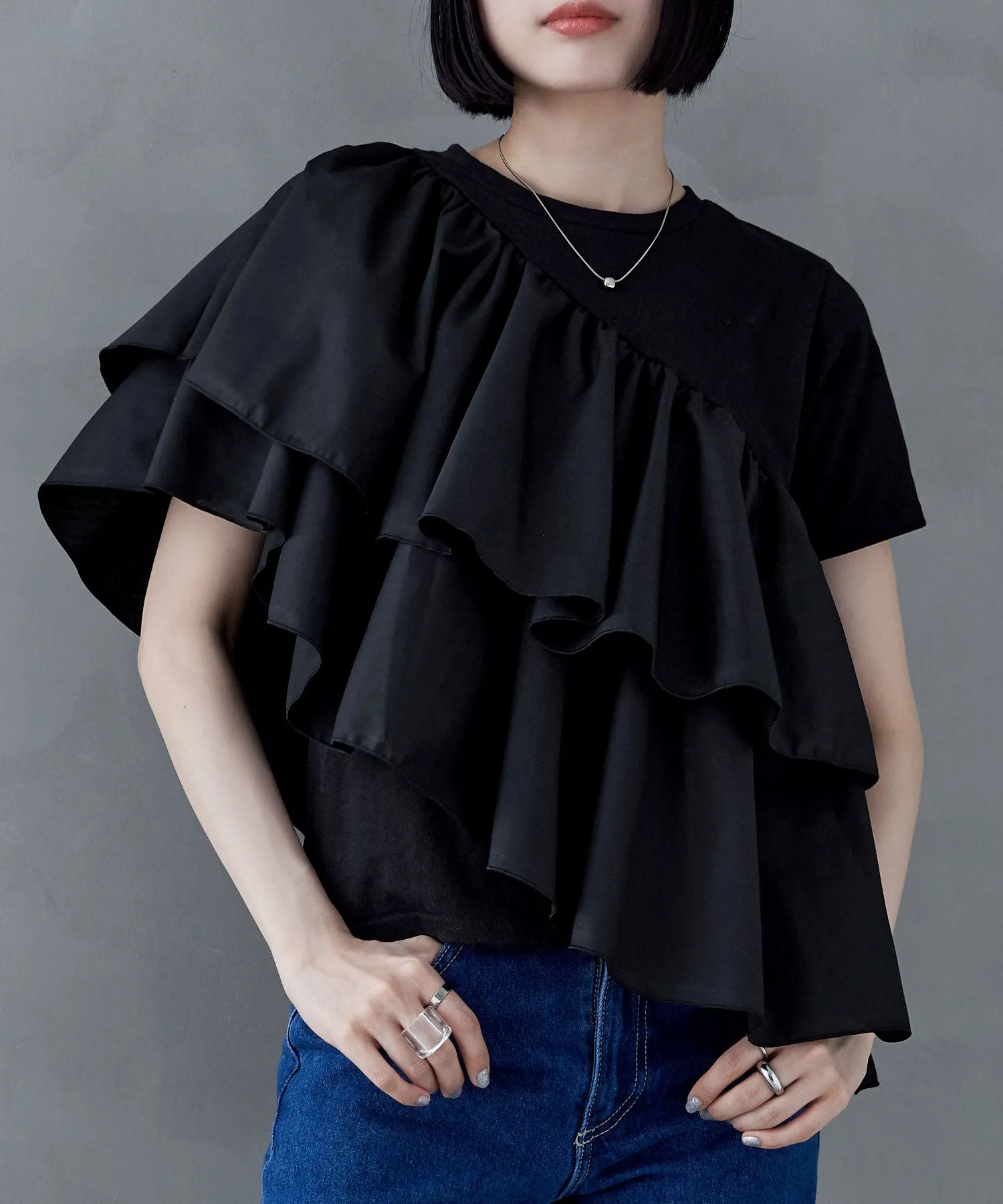 Frills asymmetric tops