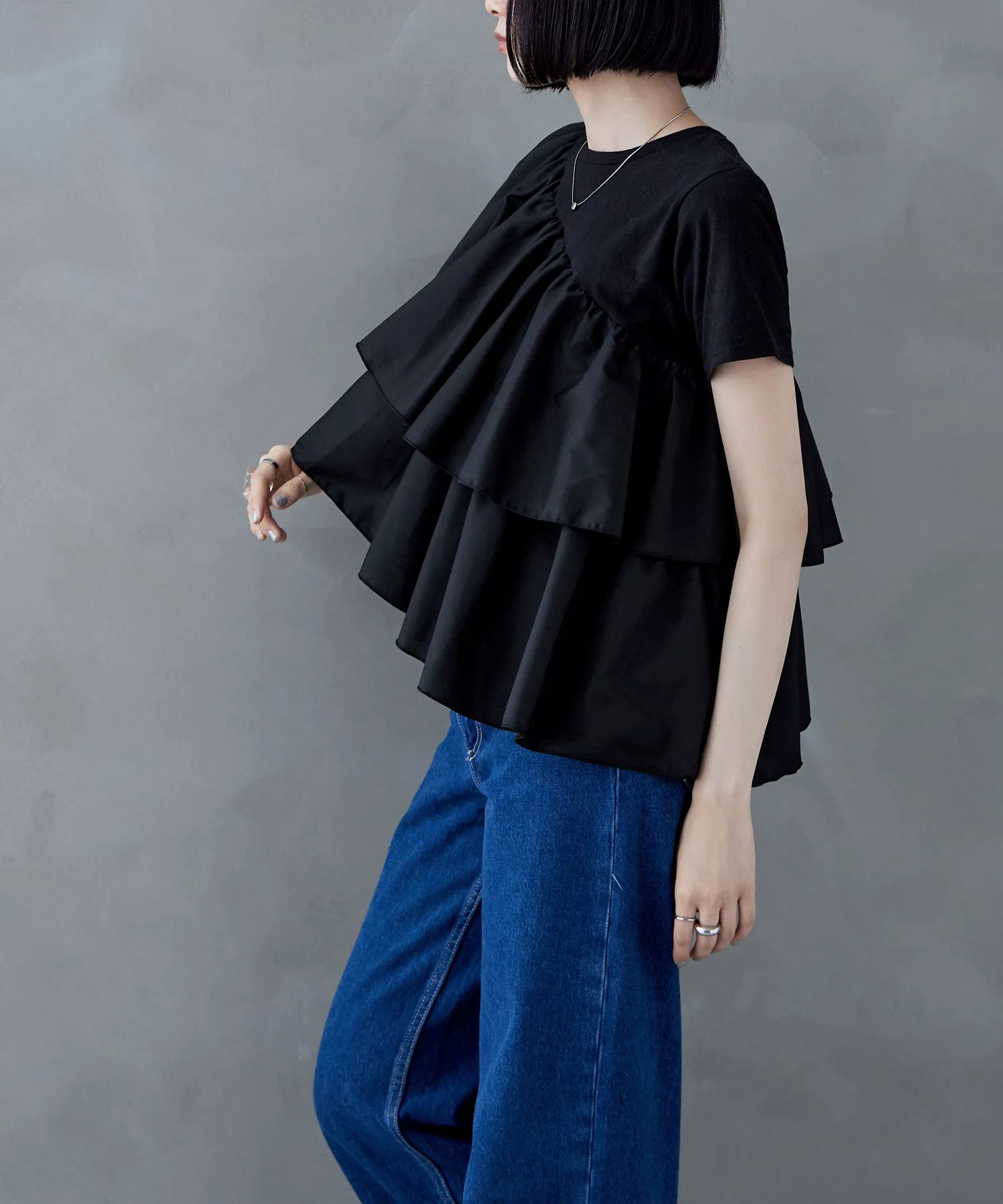 Frills asymmetric tops