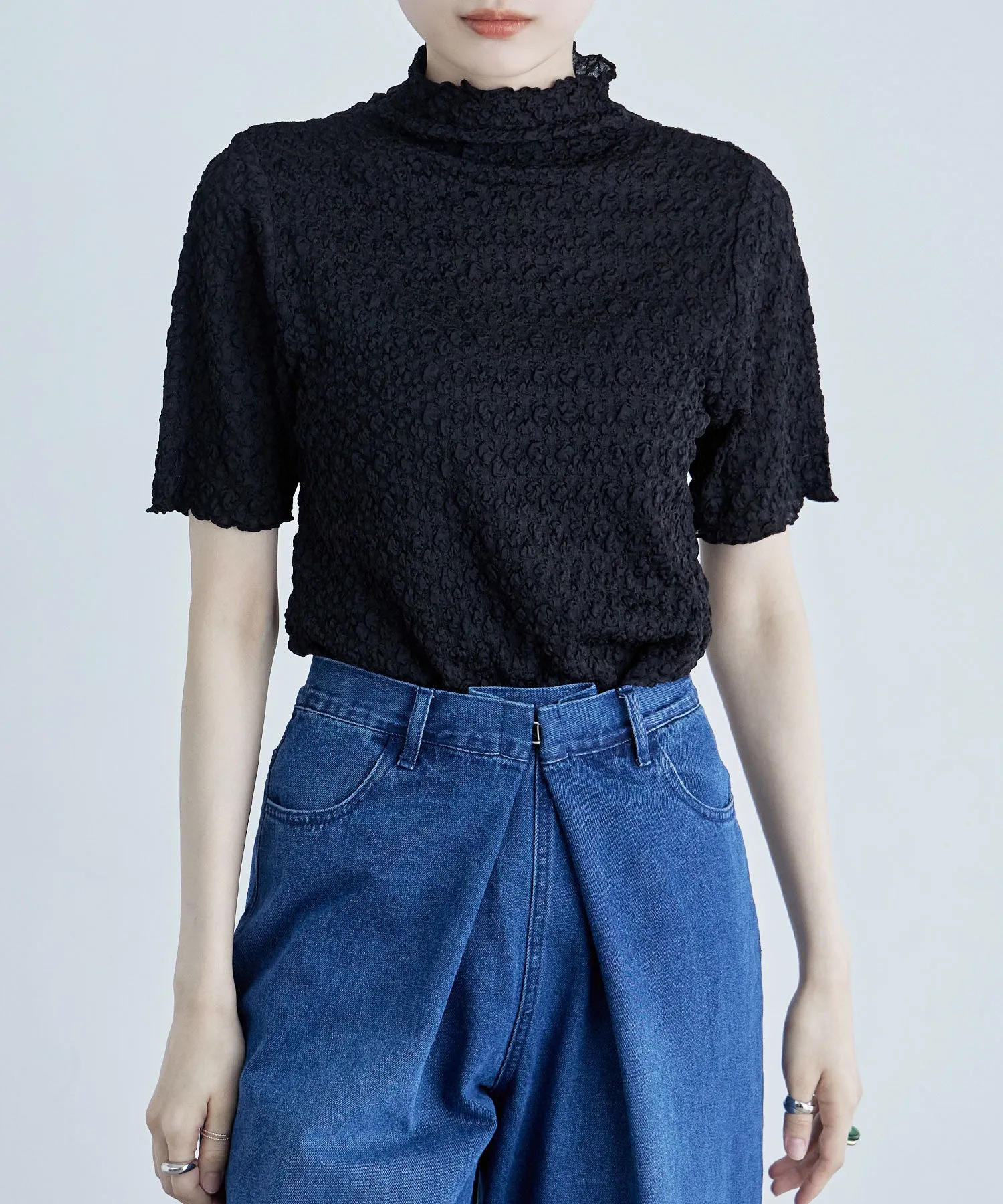Jacquard bottleneck tops