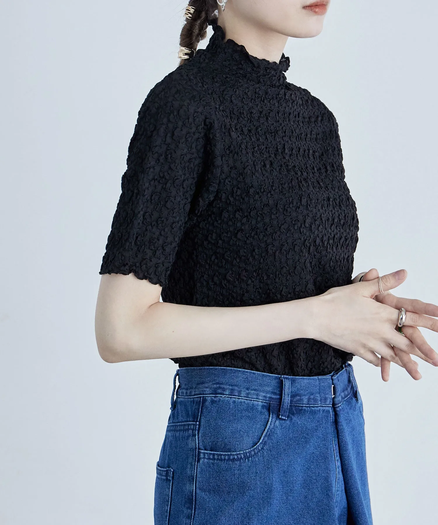 Jacquard bottleneck tops