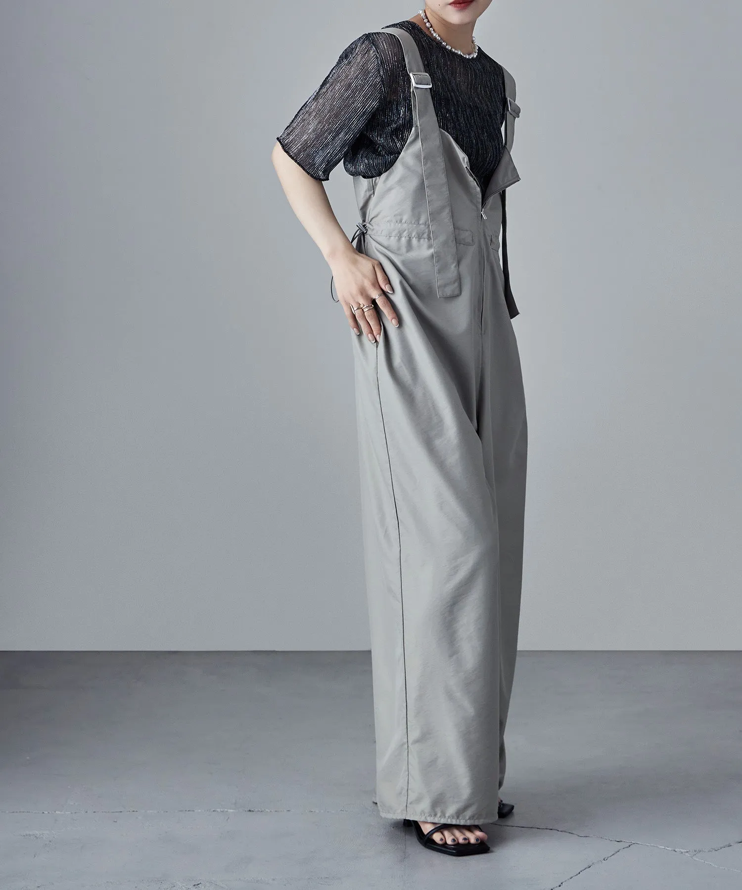 Lame sheer pleats tops